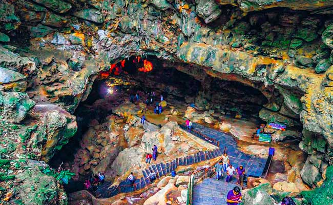 borra caves